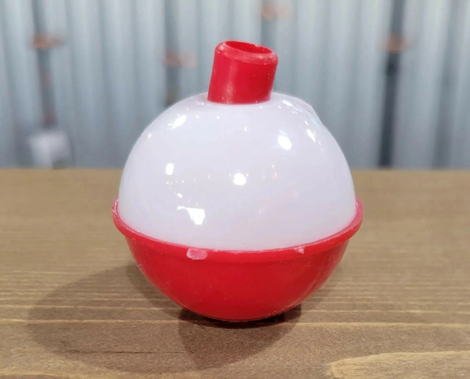 Bobber Red/White Classic 1-1/2".