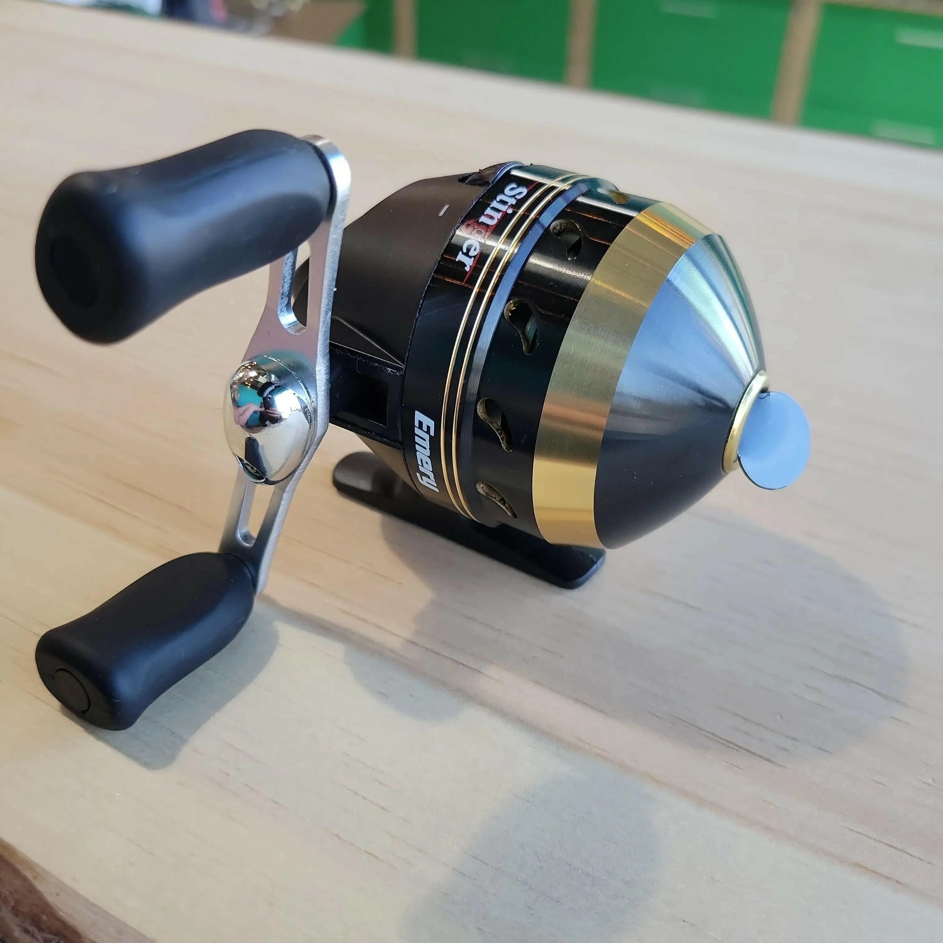emery fishing reels Emery Stinger Spin Cast Reel