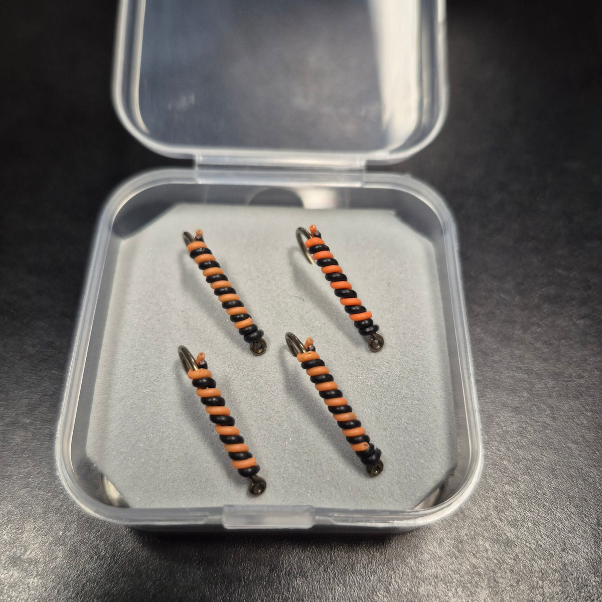 GTB Wire Worms Hook Size #6 4/pk
