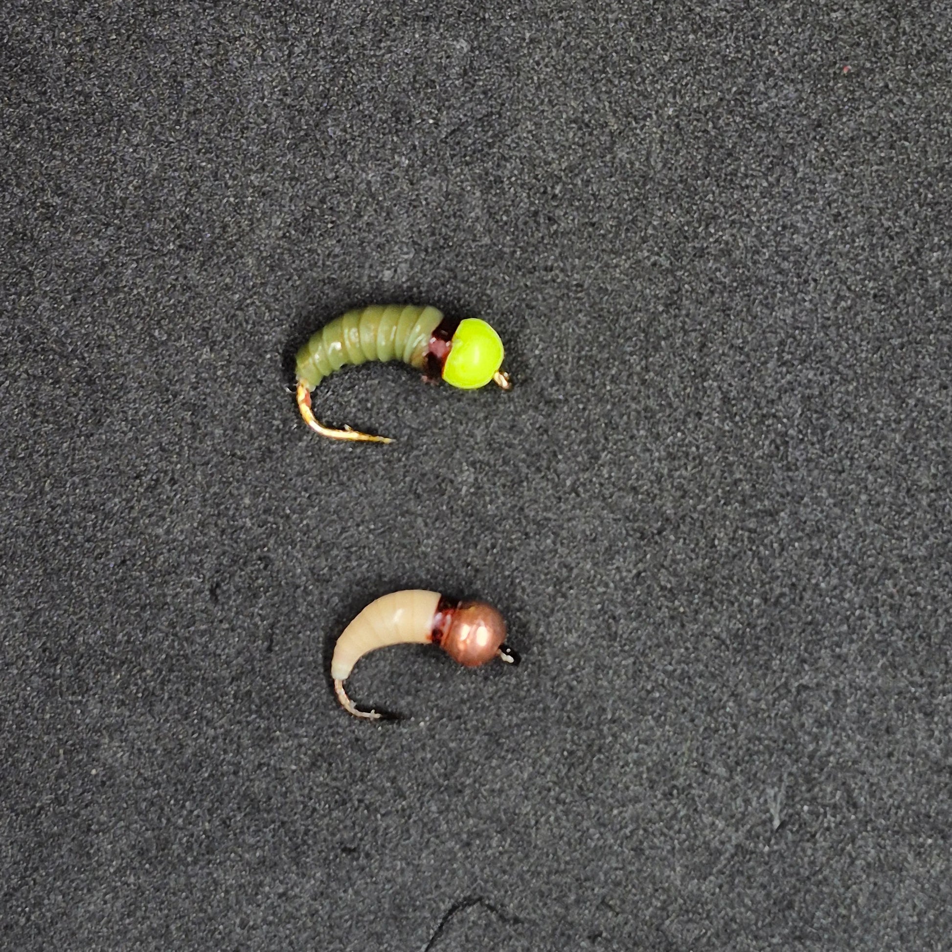 Tom's ice hard nibbles olive & tan bugs