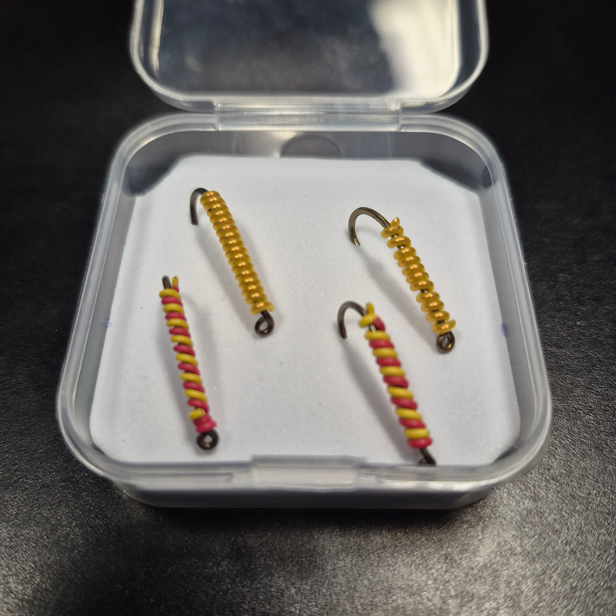 GTB Wire Worms Hook Size #6 4/pk