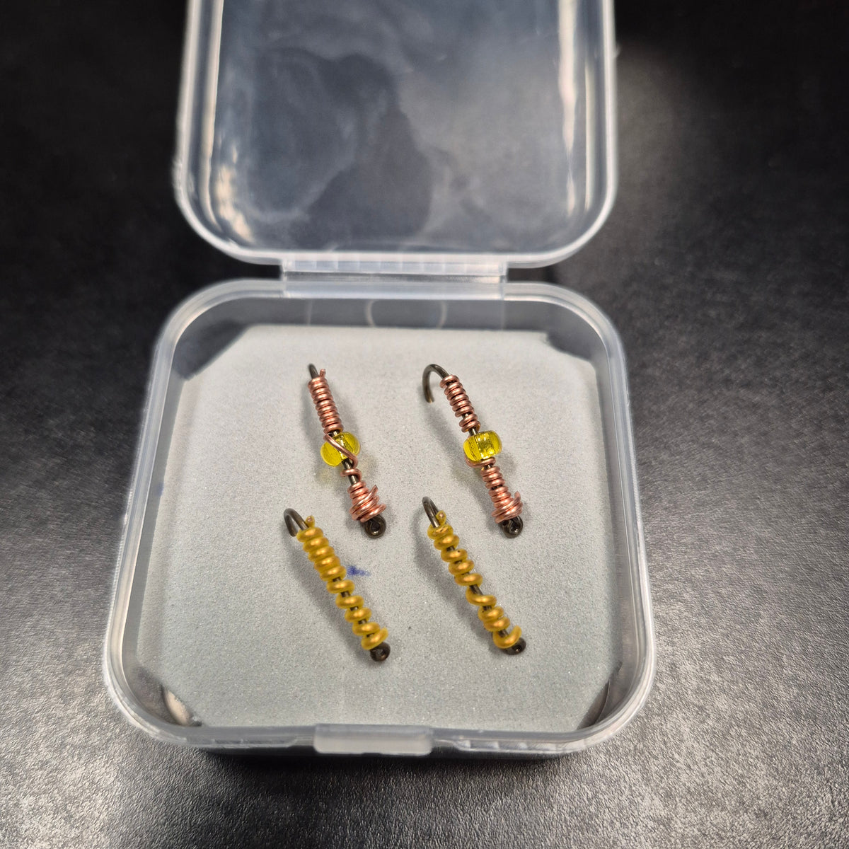 GTB Wire Worms Hook Size #8 4/pk