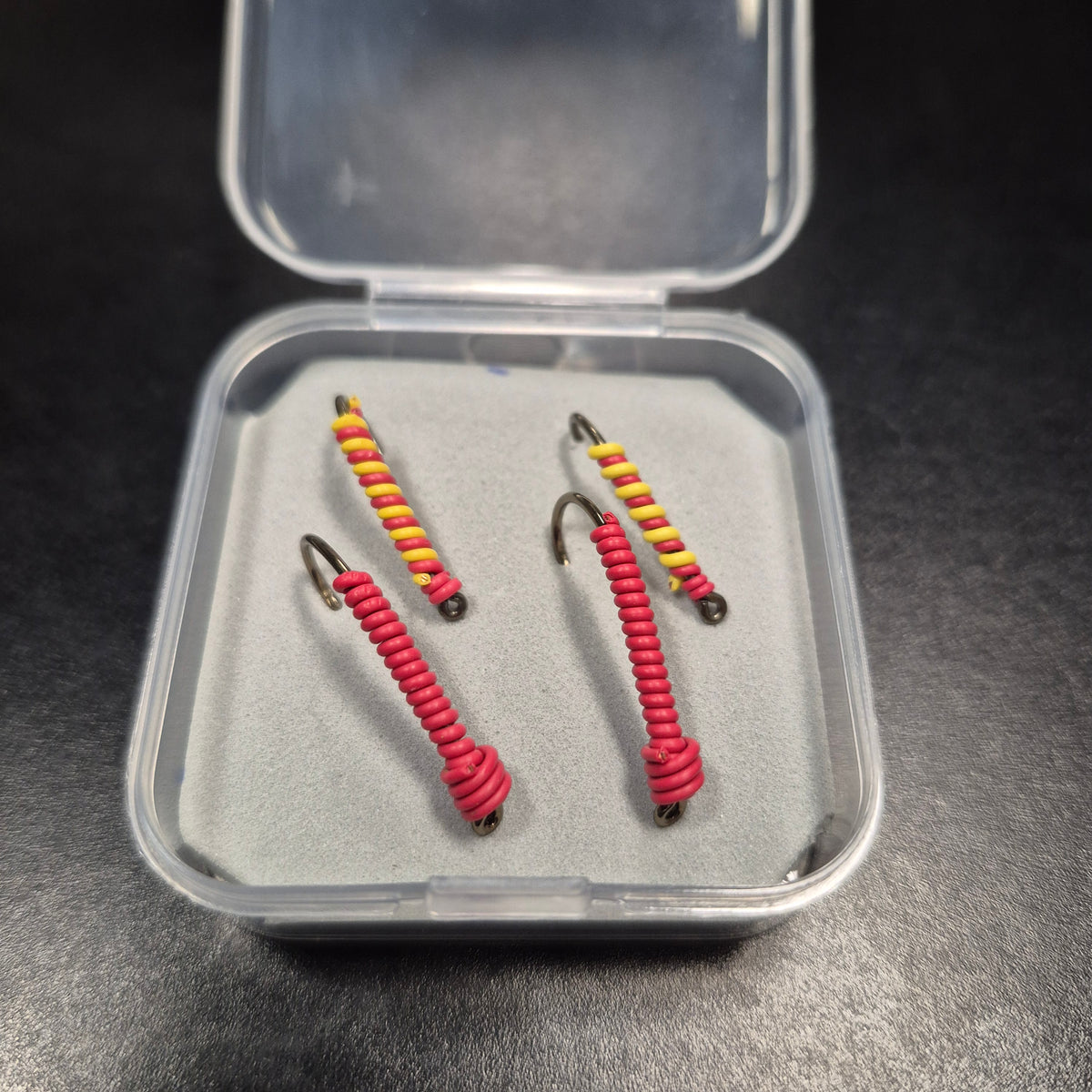 GTB Wire Worms Hook Size #6 4/pk