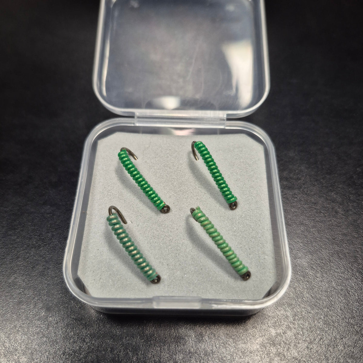 GTB Wire Worms Hook Size #6 4/pk