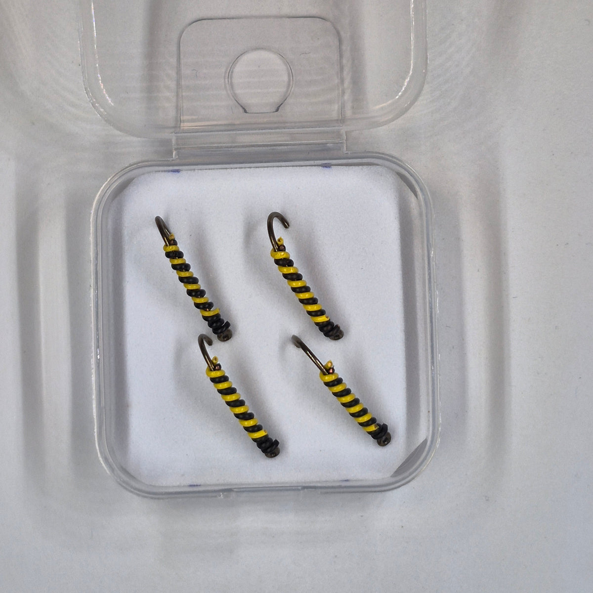 GTB Wire Worms Hook Size #6 4/pk