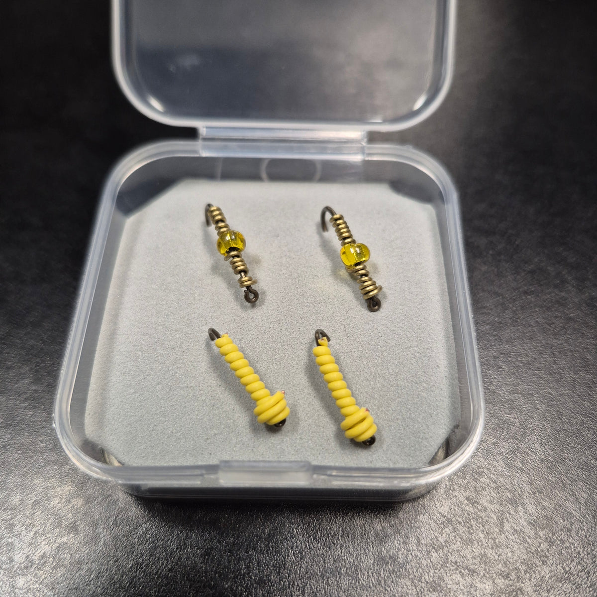GTB Wire Worms Hook Size #8 4/pk